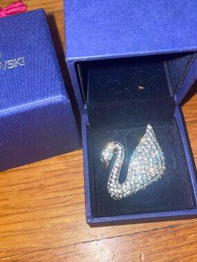 Swarovski Clear Crystal Swan Brooch